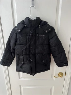 Chaqueta de invierno negra Diesel para niños talla 7 Foto 1 de 4