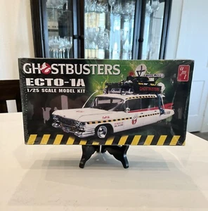 AMT Ghostbusters ECTO-1A 1/25 Scale Ectomobile Model Kit Sealed Unopened Round 2 - Picture 1 of 12