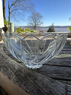 Mikasa Peppermint Clear Round Crystal Bowl/Sweet/Candy Dish 6" X 4" New - Image 1 of 4