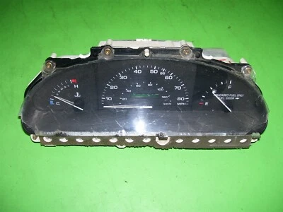 Cuadro velocímetro Ford Tempo 1988-91 dañado para piezas medidores F03F-10K843-AA Foto 1 de 4