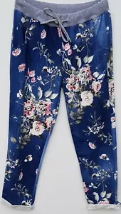 Damen BIGSIZE Blumen Jogginghose Hose BLAU Größe 46-50 Made in Italy Jogpants - Bild 1 von 1