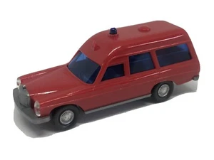 Wiking HO 1/87 Mercedes-Benz 220D/8 Fire Ambulance MPN 607 - Picture 1 of 5