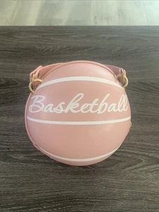 Kleine Umhängetasche ohne Marke rosa Buchstaben Grafik Basketballform - Bild 1 von 5