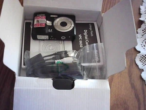 Sanyo VPC-S650 Digital Camera 6MP Black 2.4" LCD Monitor 3X Super Zoom Lens - Picture 1 of 9