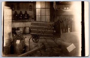 Postal K38/ Hillsgrove Pennsylvania RPPC c1910 Railroad Depot Interior 411 - Imagen 1 de 4