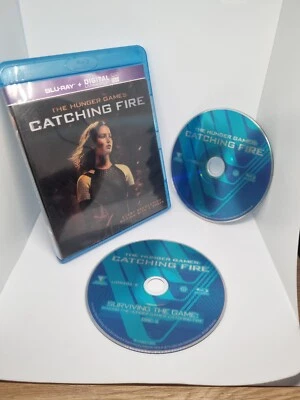 The Hunger Games - Catching Fire blu-ray  - 2 Disc Set + Holographic cover - Image 1 of 3