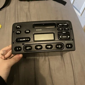 Ford 3000 Audio System - Picture 1 of 8