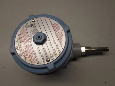 Interruptor de temperatura United Electric Controls E122-2BSB Foto 1 de 4