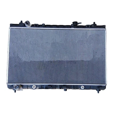 Radiator Fit KIA Carnival / Grand Carnival VQ 2.7L 3.8L Auto / Manual 2006-2011 - image 1 of 4