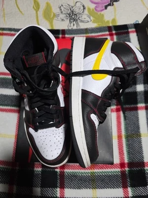 Talla 8.5 Air Jordan 1 Retro OG High Defiant Foto 1 de 4
