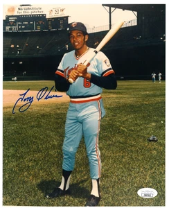 Minnesota Twins HOF Tony Oliva Signed 8x10 Photo Autograph JSA COA CB97513 - Picture 1 of 1