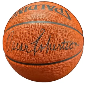 Oscar Robertson Autographed Spalding Official NBA Game Basketball BAS - Picture 1 of 4