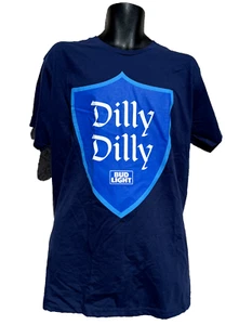 Bud Light Beer Dilly Dilly T-Shirt Navy Blau Hanes Budweiser Man Cave Gr. XL - Bild 1 von 4