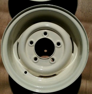 Land Rover Deep Dish Wheels 2b/2c/1 ton / FC Rims 569203 / 569204 RARE set of 5 - Picture 1 of 8