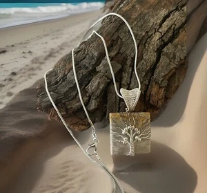 Árbol de la vida de jaspe abejorro - envuelto en alambre - collar colgante - plateado - Imagen 1 de 3
