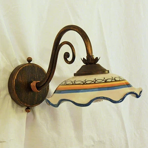 Applique country lampada da parete in ferro battuto e ceramica decorata art.290 - Picture 1 of 10