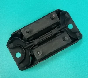 52059347AB CROWN Transmisión Trasera Motor Montaje AW4 2000-2001 XJ - Imagen 1 de 5