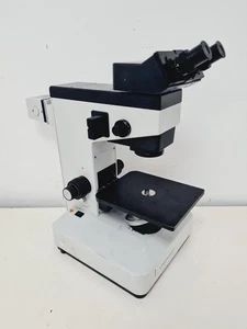 Microscopio compuesto Leica Leitz Labovert tipo 090-122.012 (repuestos/reparación) laboratorio - Imagen 1 de 13