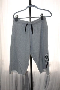 Nike Above the Knee Length Fleece Shorts. Sz. L - Picture 1 of 7