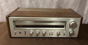 Technics SA-202 AM/FM receptor estéreo principios de la década de 1980 cara plateada 30 vatios Japón alta fidelidad - Imagen 1 de 22