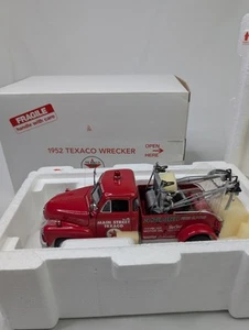 Danbury Mint 1952 Chevrolet Texaco Wrecker Tow Truck NIB 1:24 Scale Diecast Red - Picture 1 of 4