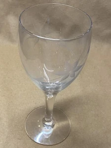 Vintage Glass Wine Goblet Etched Floral Pattern glows bright under UV light - Picture 1 of 12