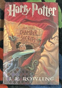 Book – HARRY POTTER & CHAMBER OF SECRETS (1st American Ed, HB, DJ, Illus, 1999) - Bild 1 von 8