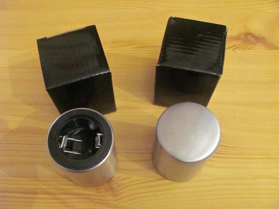 WERBEARTIKEL R. KAISER 2 Stück Flaschenöffner / Kapselheber Push Up ( Edelstahl )