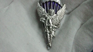 Original Ucraniano Acero Pin Insignia Medalla Paracaidista Arcángel Miguel - Imagen 1 de 5