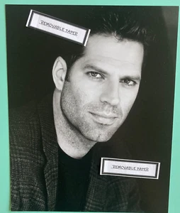 Foto inscrita firmada de Christopher Innvar 8X10"" de Victor/Victoria Los Miserables - Imagen 1 de 2