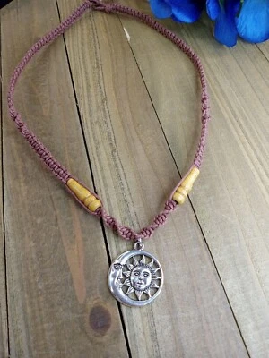 Collar de cáñamo sol y luna, cáñamo marrón, collar de 20 pulgadas hecho a mano con cuentas Foto 1 de 4
