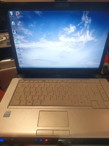 Toshiba Satellite A200-AH3 Windows Vista Premium Laptop New Battery Orig Charger - Picture 1 of 8