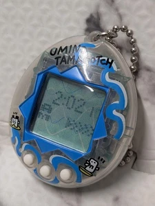 Bandai Tamagotchi Ocean Umi de Hakken Blue Virtual Pet Vpet TMGC Rare Skeleton - Bild 1 von 3