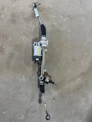 BMW 320i 2013-2018 tracción trasera dirección asistida cremallera y piñón sin deporte variable OEM Foto 1 de 2