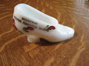 Scarpa souvenir vetro bianco latte vintage PARK RAPID MN minnesota - Foto 1 di 6