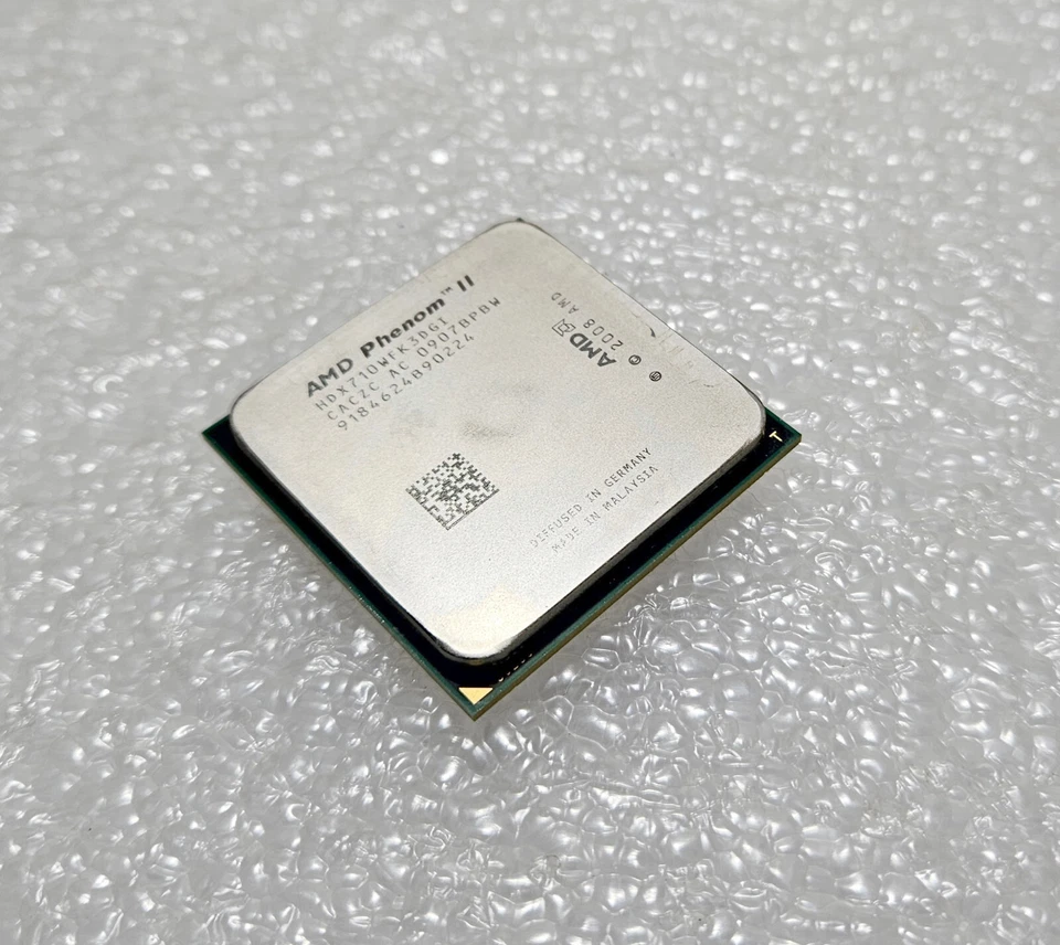 AMD Phenom II X3 710 2.6 GHz - HDX710WFK3DGI Socket AM2+/AM3 - Image 1 of 1