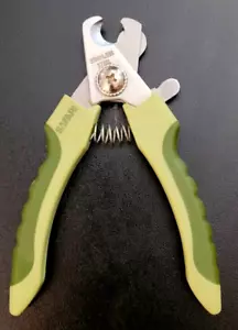 Cortadoras de uñas verdes para mascotas de acero inoxidable SAFARI; aseo para gatos/perros pequeños de fácil agarre - Imagen 1 de 21