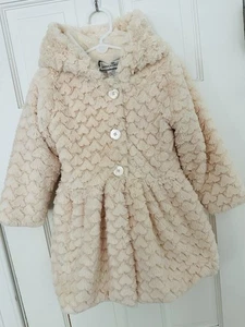American Widgeon Girls Faux Fur Ivory Coat Holiday / Christmas Size 4 - Picture 1 of 6