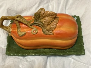 Plato de mantequilla cubierto de calabaza de acción de gracias Departamento 56 #56.30454 muy buen estado - Imagen 1 de 9