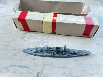 MODELLO IN METALLO NEPTUM MODEL BARHAM ROYAL NAVY MADE IN GERMANY CON SCATOLA - Immagine 1 di 4