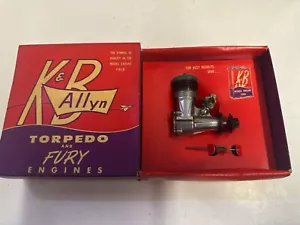 GREEN TOP K & B ALLYN TORPEDO MODEL 23 PLANE ENGINE IN ORIGINAL BOX - Picture 1 of 5
