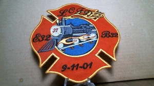 LAGO CONROE TEXAS VIGILI DEL FUOCO Stazione toppa vigili del fuoco 32 Batt 32 - 9/11/01 - Foto 1 di 2