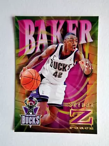 1996-97 SKYBOX Z-FORCE *Z-CLING* PARALLEL #50 VIN BAKER MILWAUKEE BUCKS - Picture 1 of 2