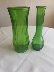 Vintage Emerald Green PGC Profile 1200 1900 Portland Glass Vase Lot of 2 - Picture 1 of 9