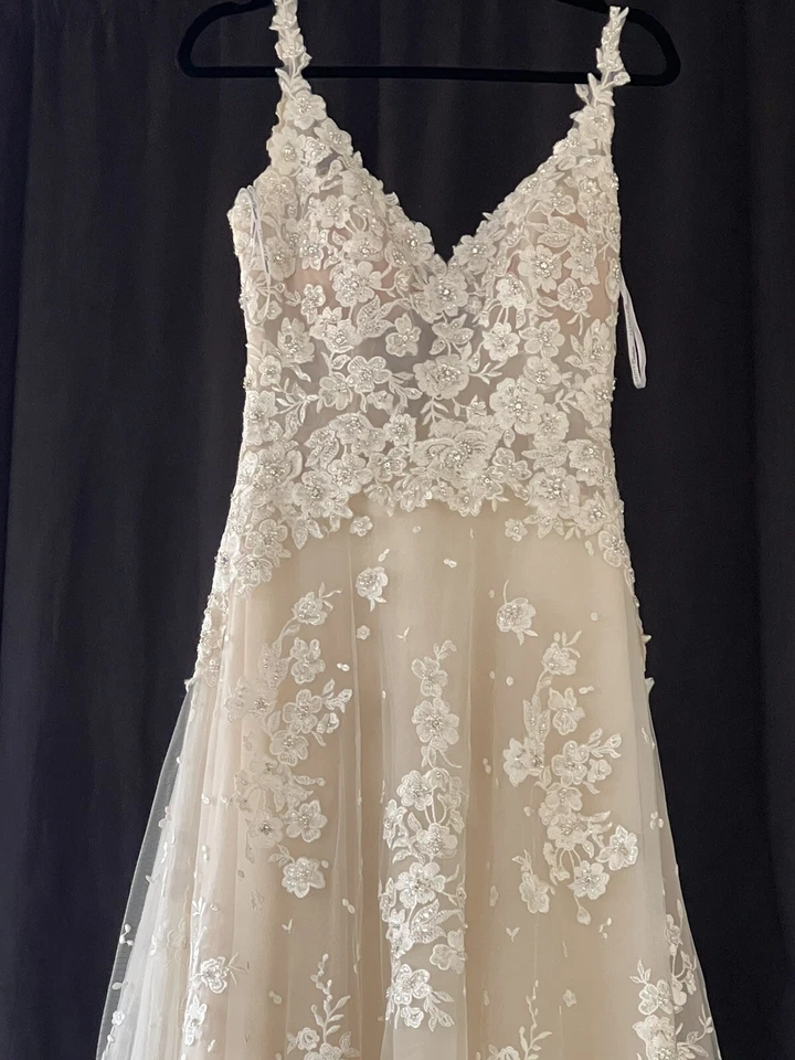 Vestido de novia jazmín color marfil Foto 1 de 4