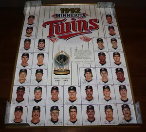 1992 Minnesota Twins World Series Trophy Kirby Puckett Roster 24x18 Poster - Picture 1 of 3