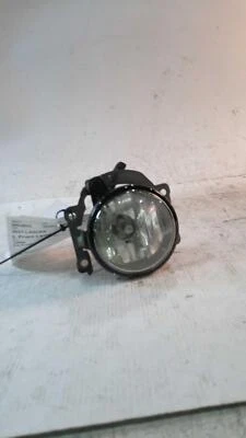 Conjunto de luz antiniebla izquierda Mitsubishi Lancer 2017 OEM roja 8321A668 82 k millas Foto 1 de 4