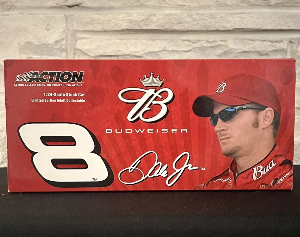 Action 1/24 Dale Earnhardt Jr. 8 Budweiser 2004 Monte Carlo