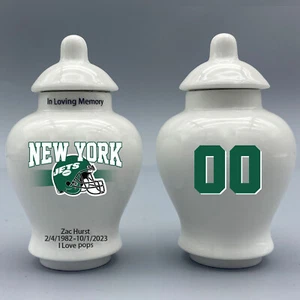 Mini urna de cerámica para tema de fútbol americano New York Jets, texto y número personalizados - Imagen 1 de 5