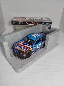 Kyle Busch 2017 Snickers Crisper Toyota Camry 1/24 Scale Nascar Diecast - Picture 1 of 5